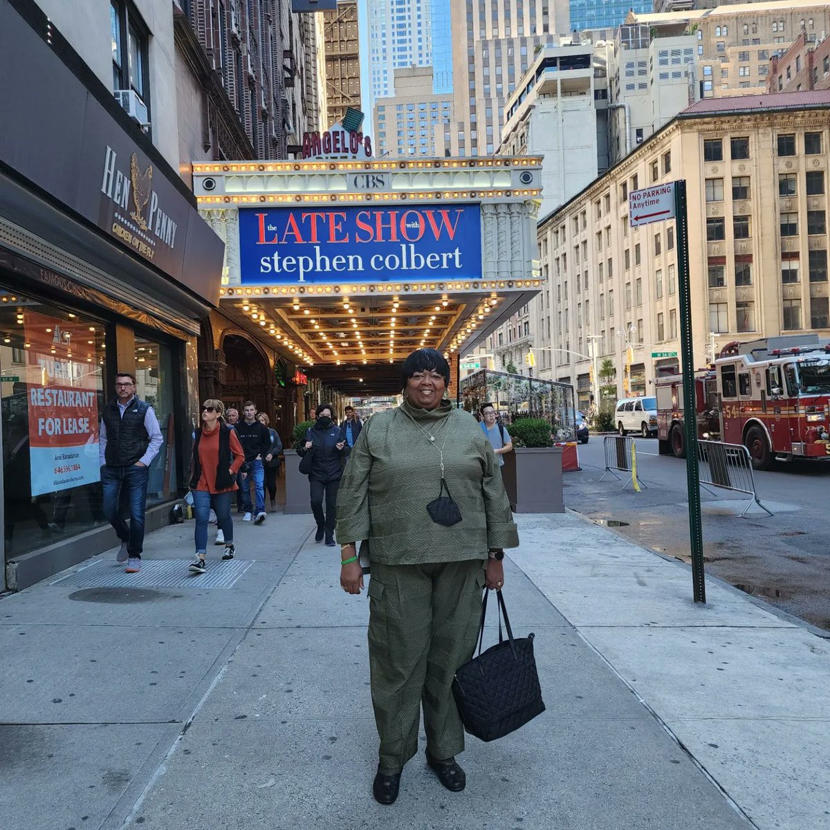 rechpauline's tweet photo. #BigApple New York City from #timesquare #centralpark #trumptower #stephencolbert #gallagers #meat #market it has been sweet thanks to my elite host. #justicesake #helpinthehouse #Solutionist #iamaningredient #JusticeGeneral https://t.co/wnHdq6wee1
