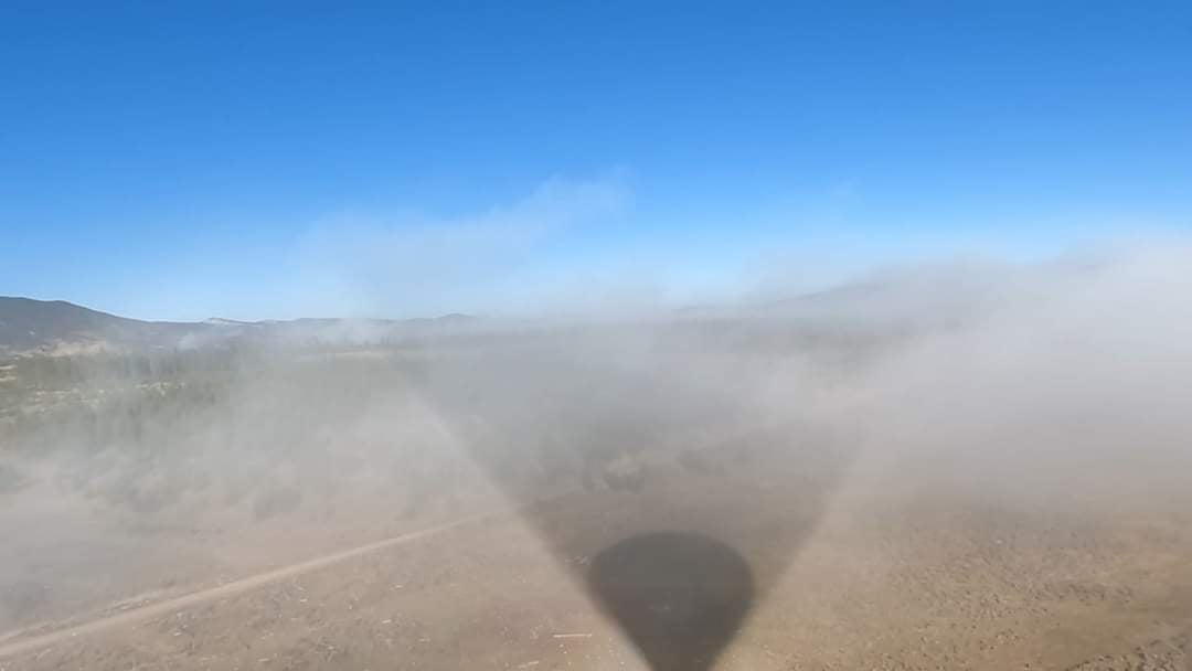 BalloonColorad1's tweet photo. #BrochenSpectre #Balloonshadow @BalloonColorad1 @Colorado @elevationout @DENAirport @SouthwestAir #hotairballoon #ColoradoRockies #YearRound #Fraser https://t.co/u1FAJIYUO3