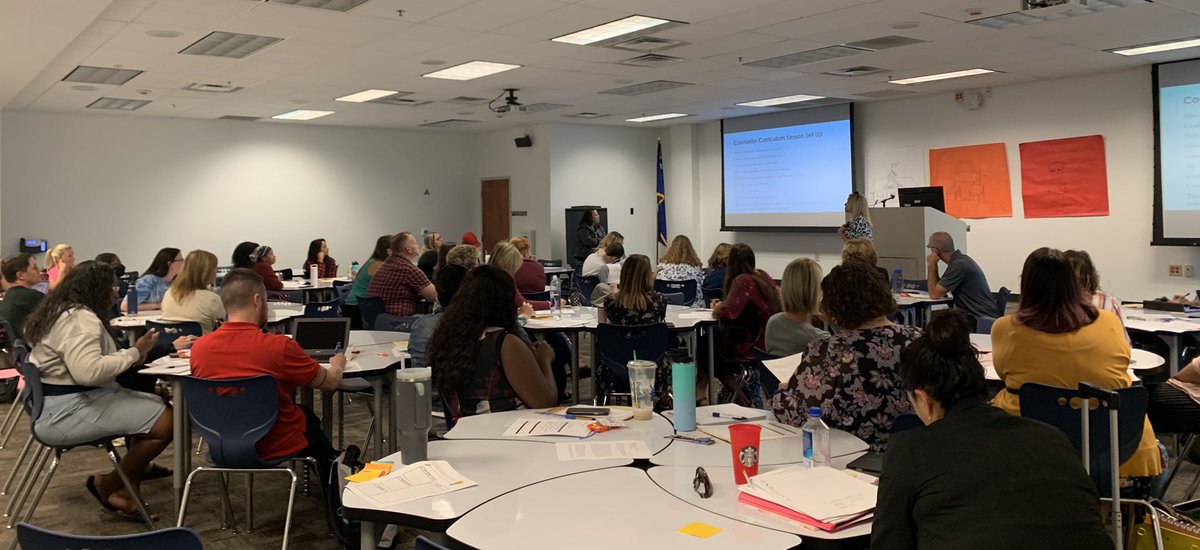 Another great day working with our New Elementary School Counselors! Thank you to our ES Mentors and @EDE4CCSD for providing exceptional presentations & resources! @ClarkCountySch @rosanneobrien @MikeMbarton