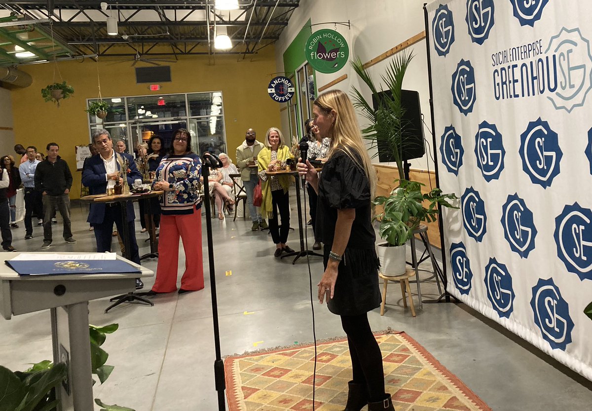 claudiacardozo's tweet photo. Tonight we had a wonderful evening celebrating Kelly Ramirez’ legacy at @segreenhouse. Thank you Kelly for your amazing legacy all of these years strengthening the social entreprenurial ecosystem in Rhode Island and for all the hearts you have touched along the way ❤️. https://t.co/juv4JS5hiZ