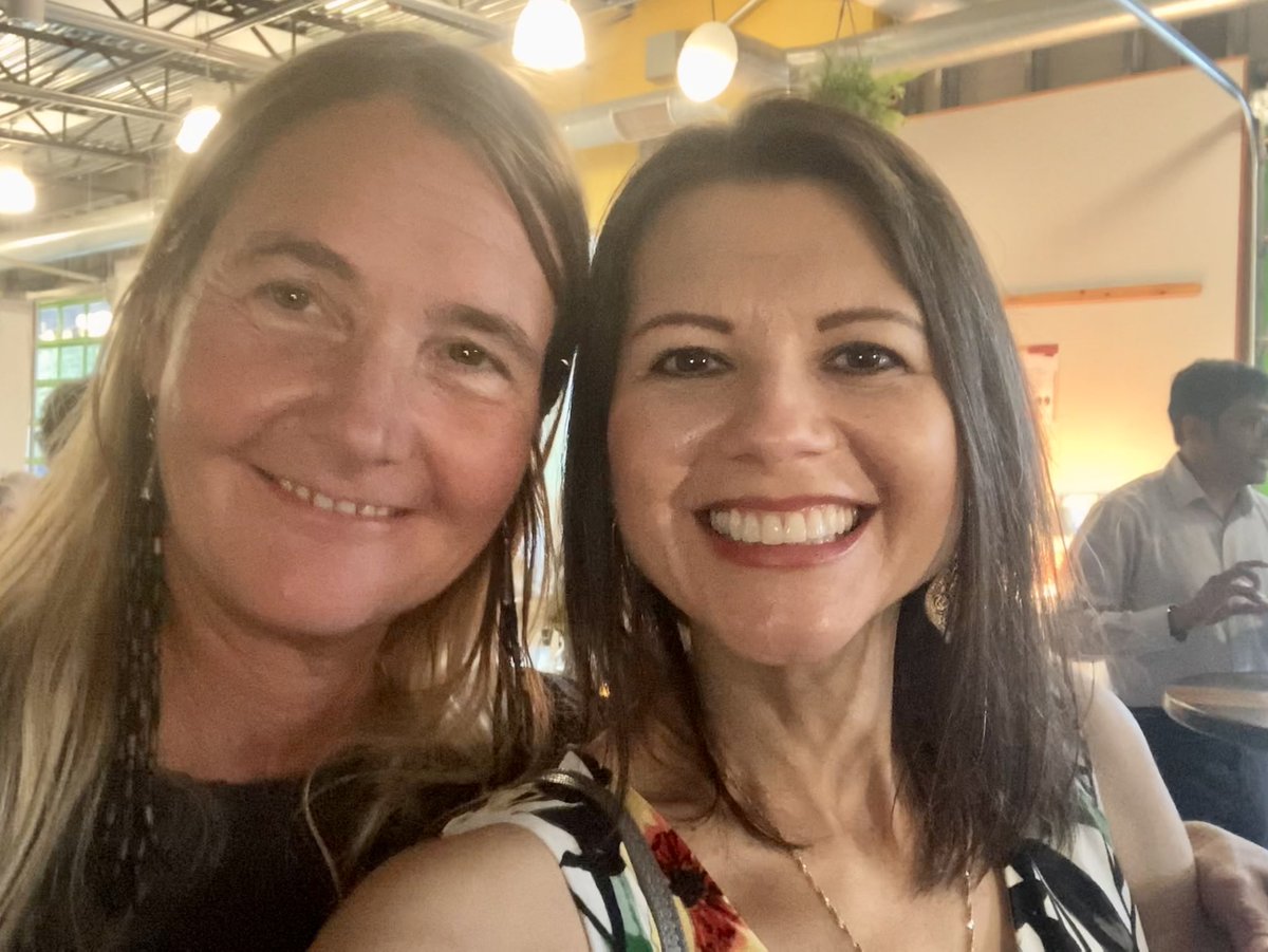 claudiacardozo's tweet photo. Tonight we had a wonderful evening celebrating Kelly Ramirez’ legacy at @segreenhouse. Thank you Kelly for your amazing legacy all of these years strengthening the social entreprenurial ecosystem in Rhode Island and for all the hearts you have touched along the way ❤️. https://t.co/juv4JS5hiZ