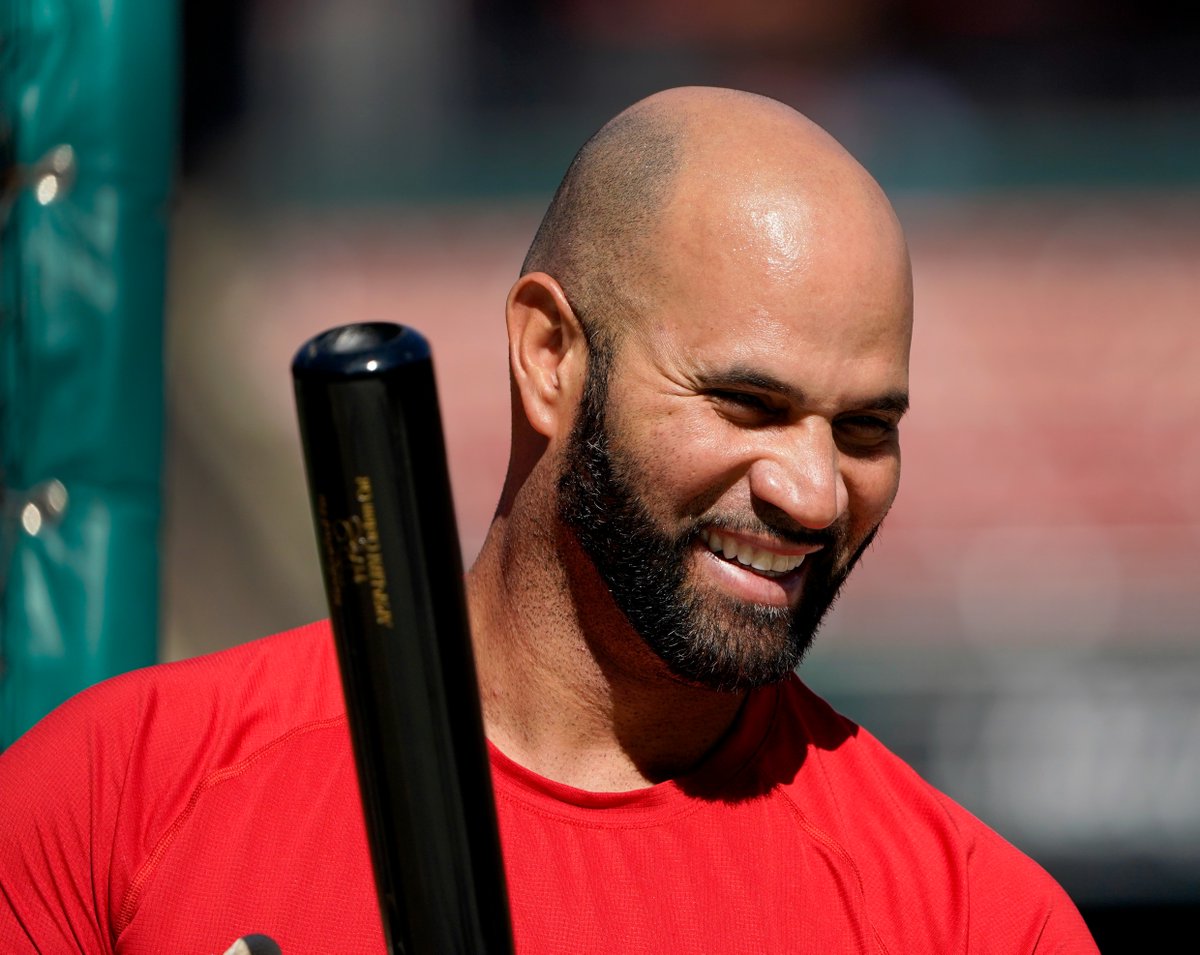 cardenales's tweet photo. El principio del final. 🤖👽

#STLCardenales https://t.co/7VsOixcMWb