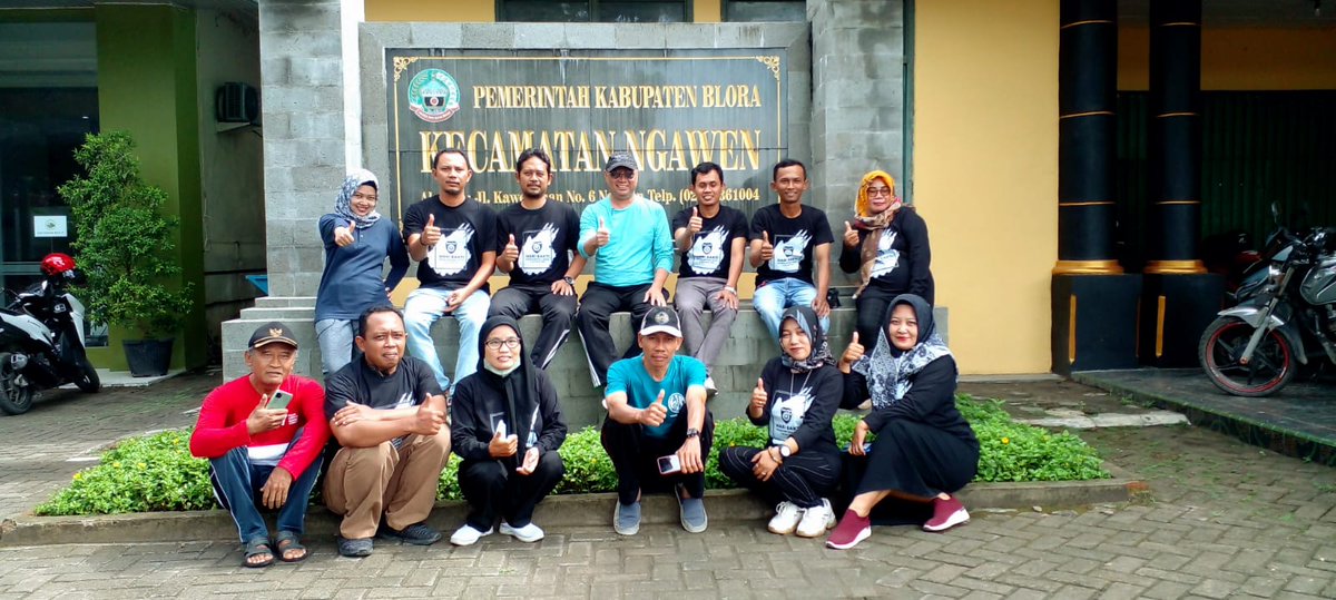 HudaBlora's tweet photo. Tetap semangat mendampingi Desa
TPP Kec. Ngawen
#HariBaktiPendampingDesa
#HariBaktiPendampingDesa
#Blora

@jokowi 
@halimiskandarnu
@Kemendespdtt
@malik_haramain
@imansyukri
@taufikmadjid71
@yusradaridesa 
@azzameldzikrie 
@tppkemendes https://t.co/nzeuK6W7Q2