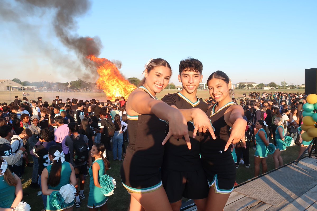 Veronica Santellanes tweet media