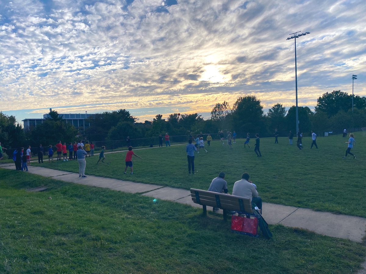 Back to School Social was so much fun!  The pics are deceptive, we had a really big turn out. Thanks PTSA for such a joyous event for the whole family.