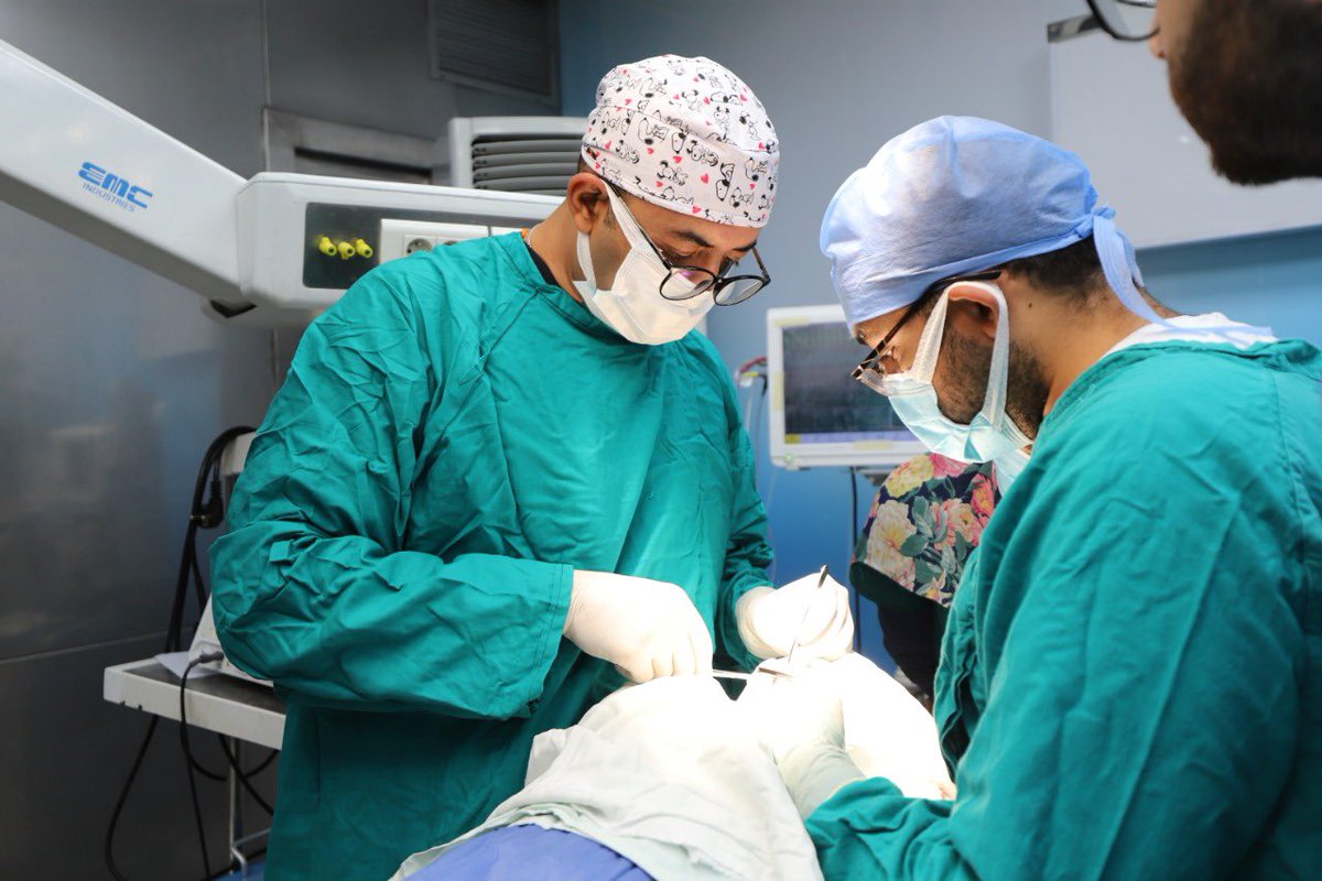 cupedsurg's tweet photo. في اطار بروتوكول التعاون بين قسم جراحة الأطف��ل بمستشفيات أبو الريش جامعة القاهرة و مؤسسة عملية ابتسامة Operation Smile تم عمل مسح وفحص لحالات سقف الحلق المشقوق و الشفة الارنبية و إجراء حوالي عشرين عملية جراحية علي مدار الاحد و الإثنين و الثلاثاء الماضي

@OSGlobalSurgery https://t.co/PJ39jT95TB