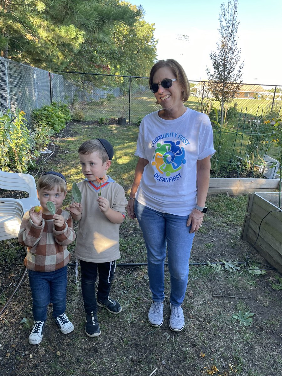 tovaherskovitz's tweet photo. Spent most of the day outdoors at the @one_county community garden with some awesome volunteers from @oceanfirstbank 

#communitygarden https://t.co/XcaYssV8ZO