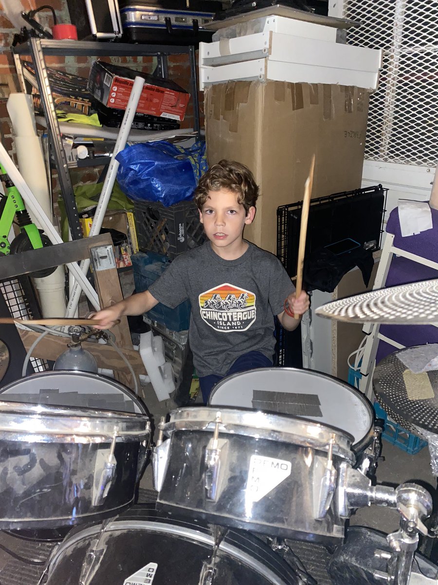 Rizabellepow's tweet photo. The sitter couldn’t make it so the boys came to band practice! #theThreadsDC https://t.co/H67T2KiIr2