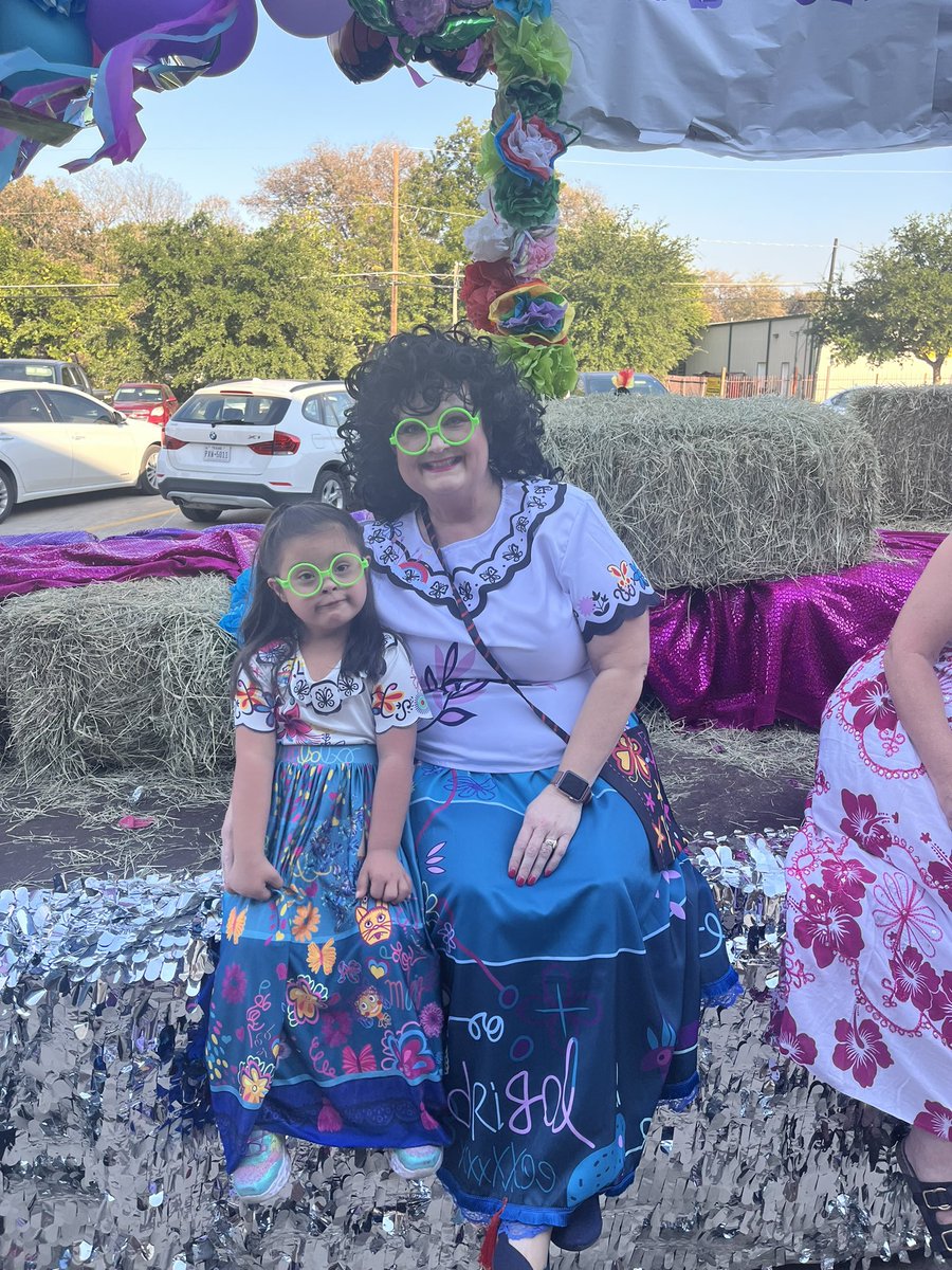 carmen serrato tweet media