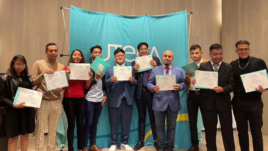 Cosechando frutos.
¡Vemos a nuestras alumnas y alumnos sordos llegar más lejos!
Felicidades 13a Generación IPPLIAP, ahora universitarios.