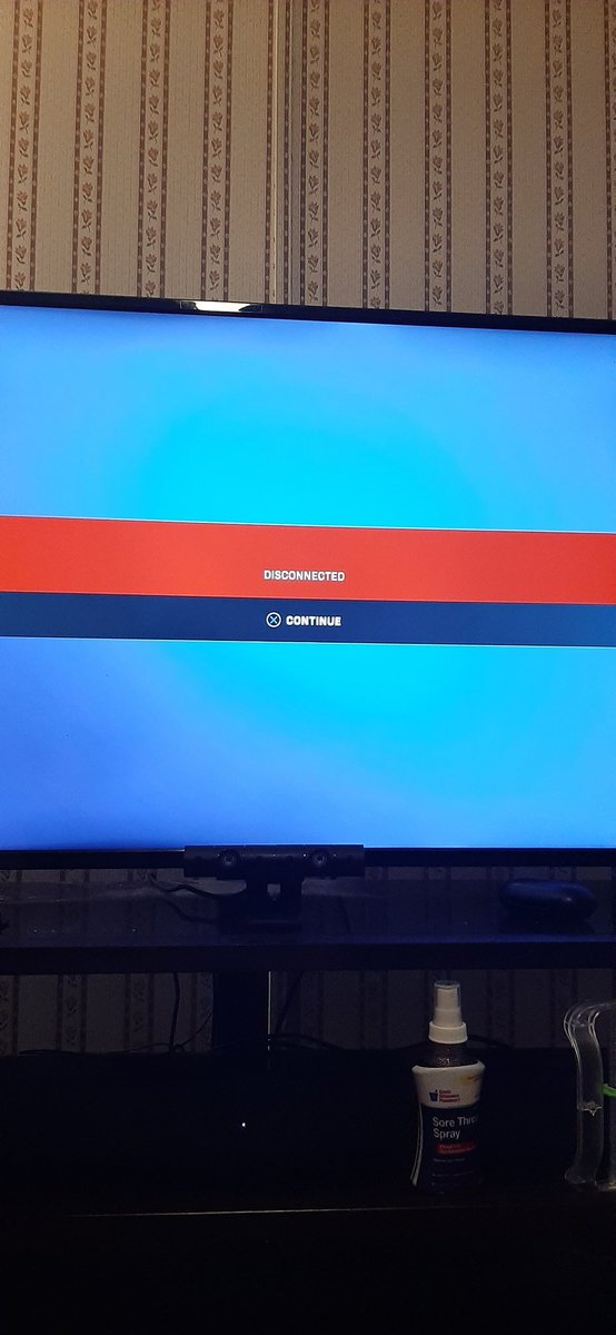 EclipseGamingXD's tweet photo. WAS IN A MIDDLE OF A MATCH AND NOW THIS WHAT THE FUCK BLIZZARD CAN YOU SUCK A LITTLE MORE https://t.co/VZkg7RS3rN