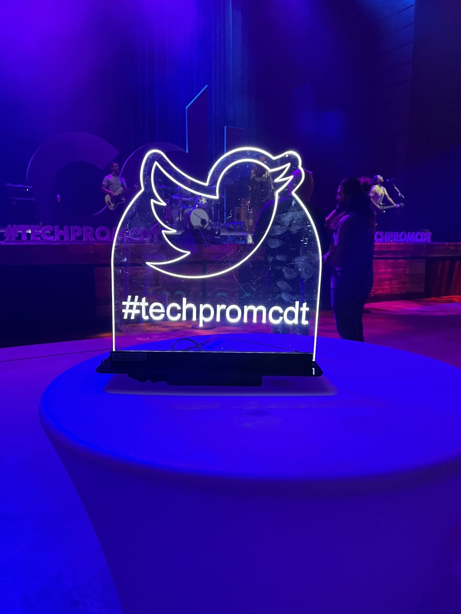 SaraRGeoghegan's tweet photo. Had a great time at @CenDemTech’s #TechProm! https://t.co/9hHAygIMkf