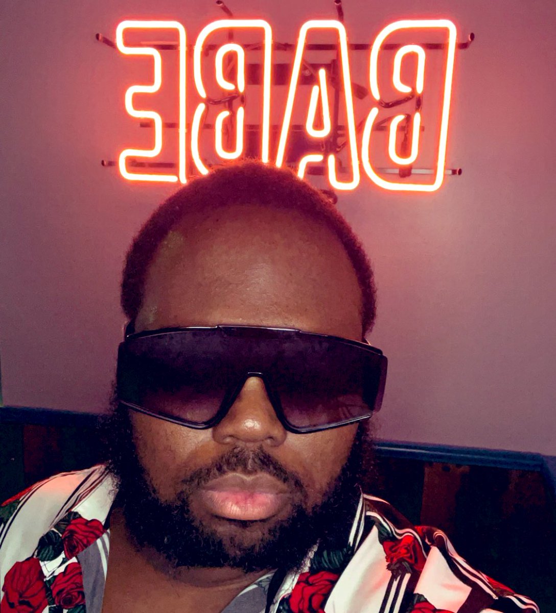 MrH3adkyng's tweet photo. I OWN: car, place, job, business, Money 💰
I GIVE: loyalty, good advice, a listening 👂, a lil shade , good 🍑 and head
I PROVIDE: peace, tools needed to advance in life, skills in the kitchen, room to grow, 
I EXPECT: THE SAME #Baematerial https://t.co/twDTZ1iVVx