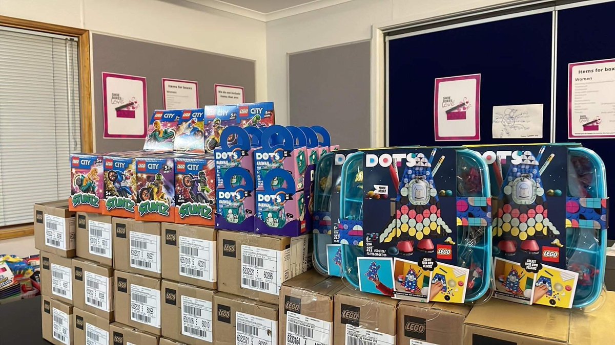 good360au's tweet photo. Feedback from our member Shoeboxes of love “How amazing are Good360 Australia? We often run short of small toys that fit into shoe boxes for kids of all ages, but thanks to Good360 and their generous donors, we now have toys sorted for 100s of boxes” #bringinggoodtogether https://t.co/2tqxGC98TF