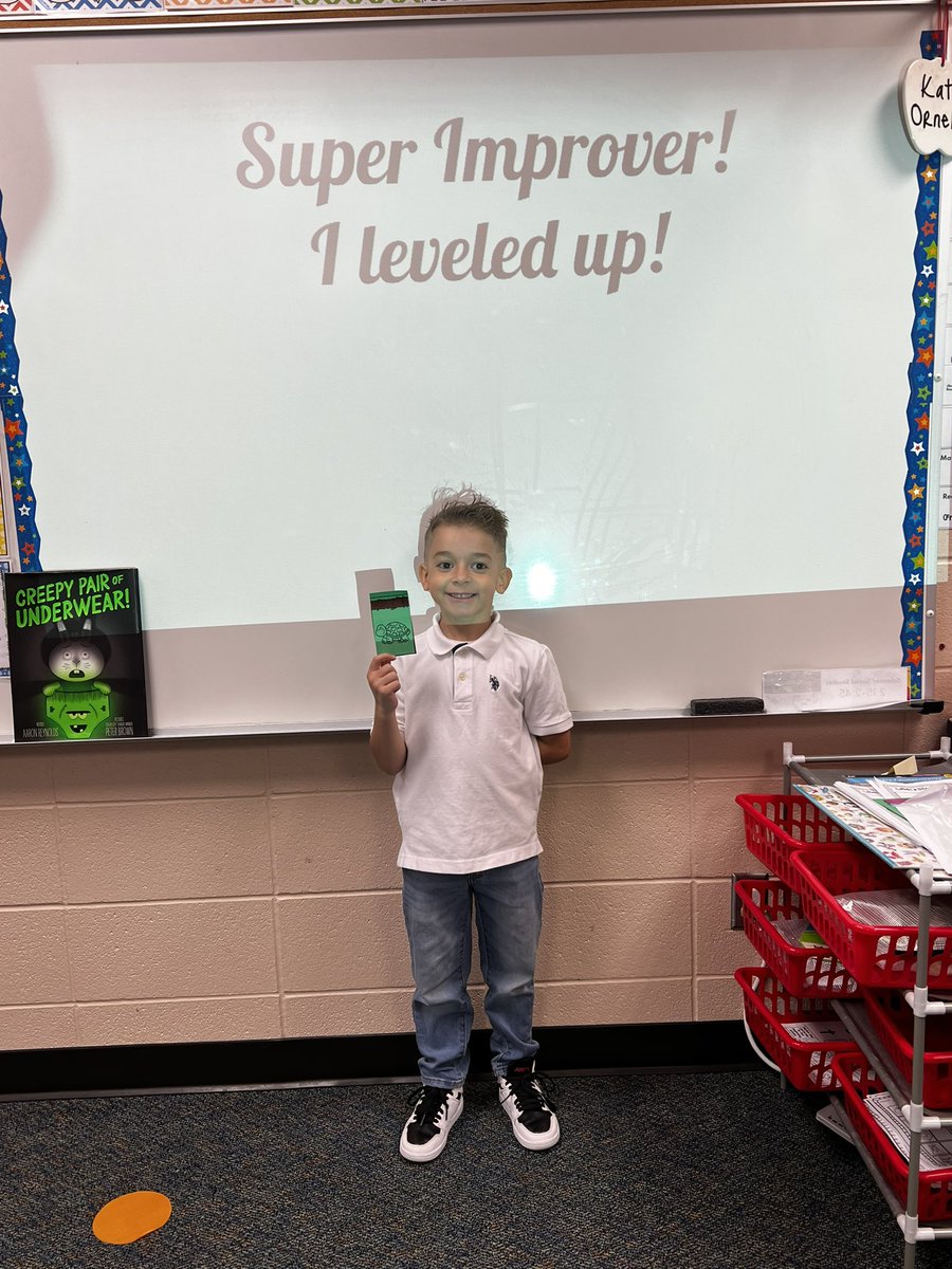 Katie_Ornelas's tweet photo. Today was definitely a success! It was picture day so we were dressed to impress and we had our first kiddo level up as a #SuperImprover - penguin level. @KuehnleKISD @KleinISD_EC
@KleinISD #Kindergartenrocks https://t.co/9C50RXRULw