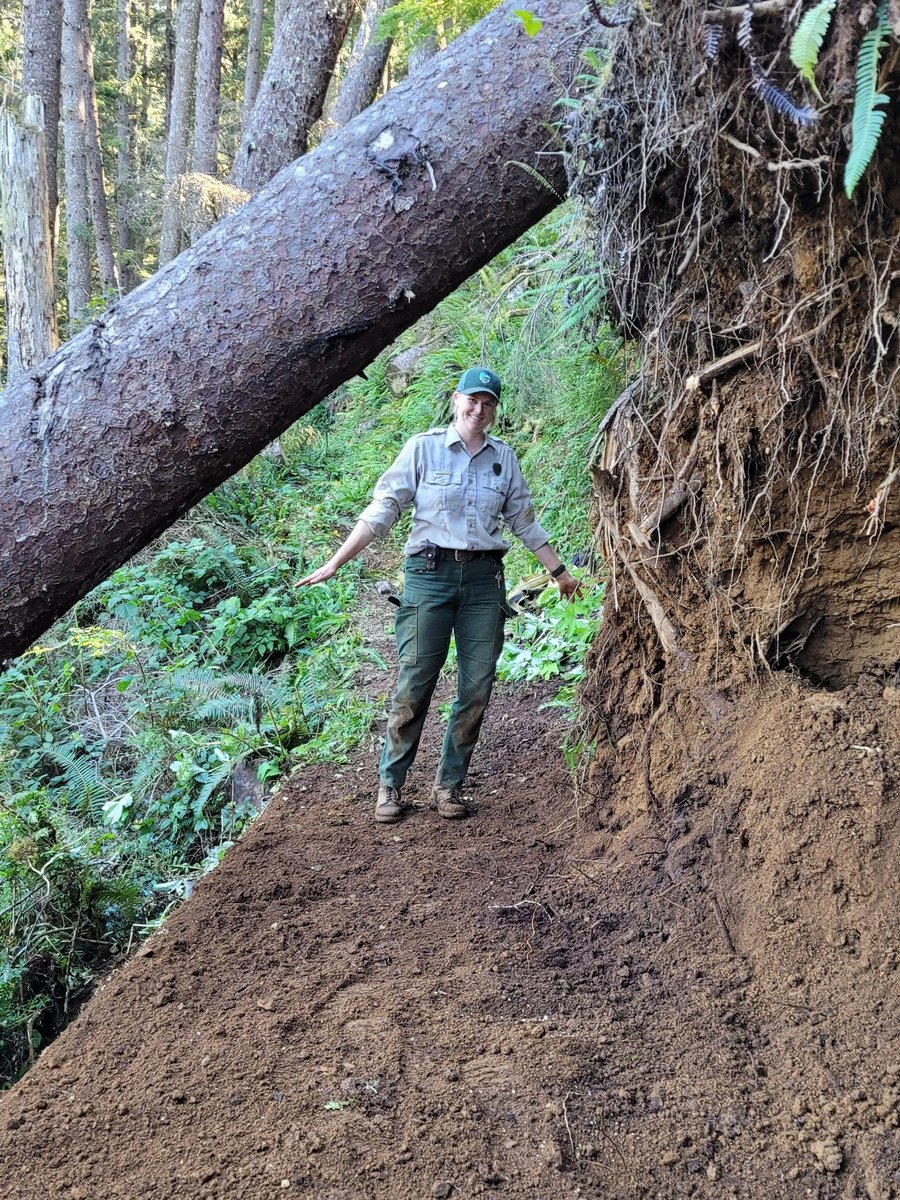 Oregon State Parks tweet media