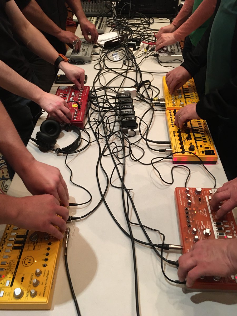 clan_analogue's tweet photo. Last night's rehearsal of the Clan Analogue TB-303 Orchestra, prepping for next Friday's RockNo event at Bar 303, Northcote, in @melbournefringe for Clan Analogue's 30th anniversary. #tb303 #roland303 #rolandtb303 https://t.co/v8bfgllUgb