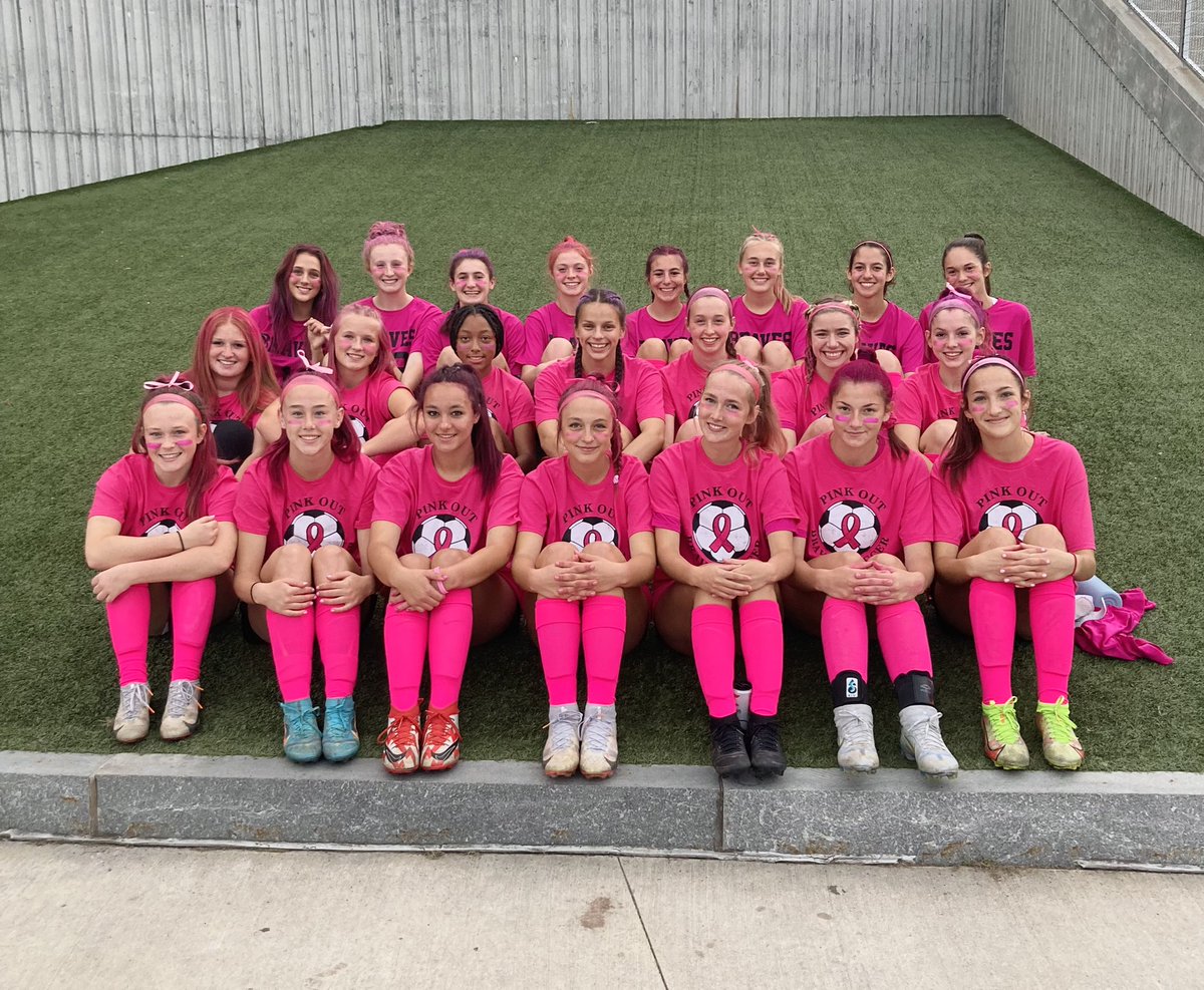 MissCorbett06's tweet photo. PINK OUT 2022~Varsity๐ #KickForACure @CABravesSoccer @CABravesSports @BravesSupt https://t.co/uFgf24C93u