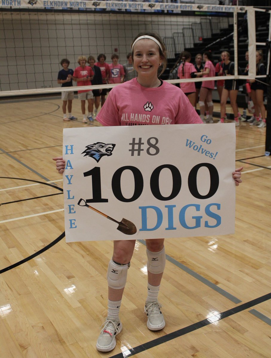 elknorth_vb's tweet image. Productive &amp;amp; fun 🏐 night at Elkhorn North:

Dig Pink 🎀 Night✅
Sweep of Elkhorn South✅
Celebrate 2 players w/ Milestones✅

Congrats to these two Juniors⤵️
@ReeseBooth_ 2️⃣0️⃣0️⃣0️⃣ set assists!

@hayleewolf_ 1️⃣0️⃣0️⃣0️⃣ digs!

Next up:EMC conference tourney on Saturday
#gowolves🐺🏐
