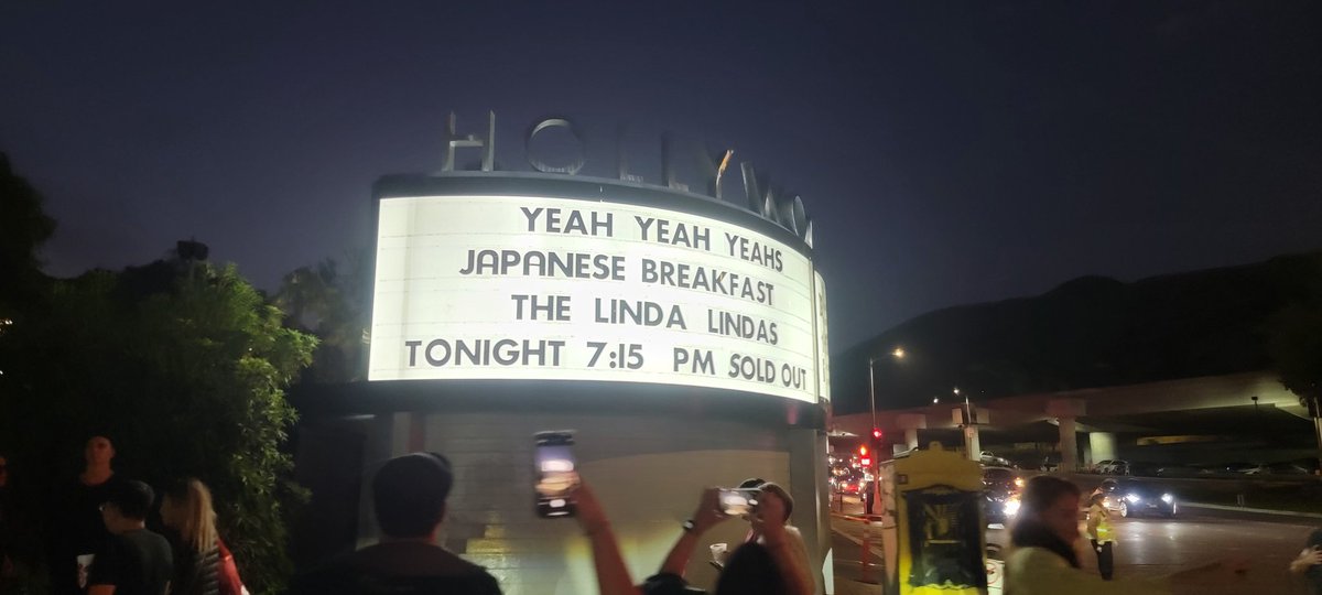 Waited years for the Yeah Yeah Yeahs to tour again. So excited to see them tonight!!