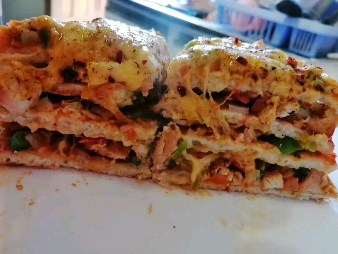 It's our happy Friday today we came back with our P50 mini decks 🍕🍕🍕🍕😊just call now and place your order
We are in Kgale block 9 next to kgale junr
Chef Paul 77638172 or 74499324
Rozette 76066389