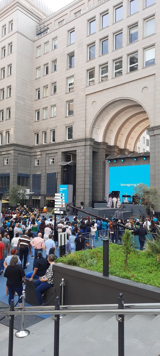 Build up here <a href="/FNBSA/">FNB South Africa</a> Bank City ahead of major announcement. Waiting for the big reveal....#LoveFNB