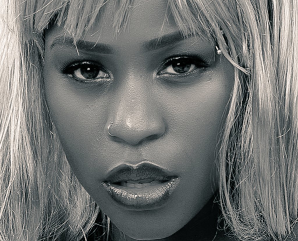 kapacat_'s tweet photo. My face that will take all your money without force. #Azze #Woi #Centre #AyagalaKimu 2022 https://t.co/6QGVeftl7A