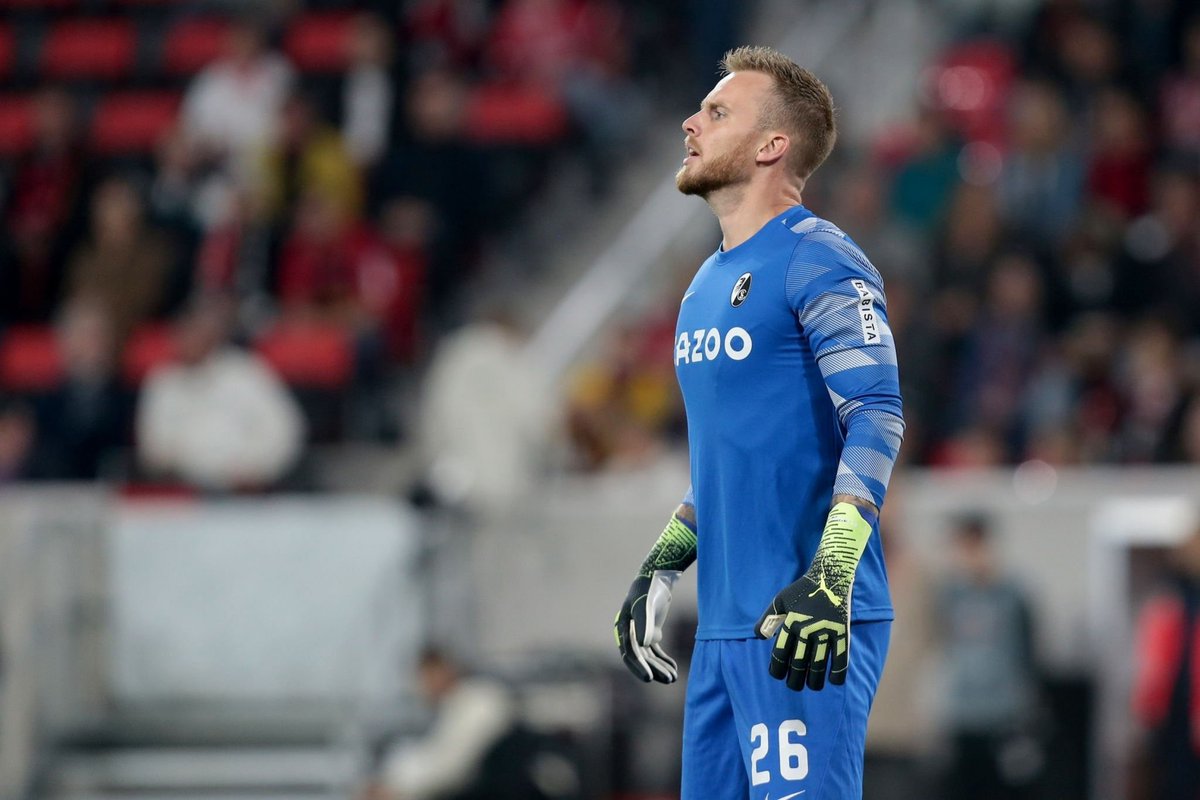 SEG_Football's tweet photo. 🧤 One of the best in Europe!

🥅 At the moment, Mark Flekken is one of the best goalkeepers in Europe. Once again he played a key role for his team with a clean sheet in @SCFreiburg's Europa League win. https://t.co/gWibrDxTw6