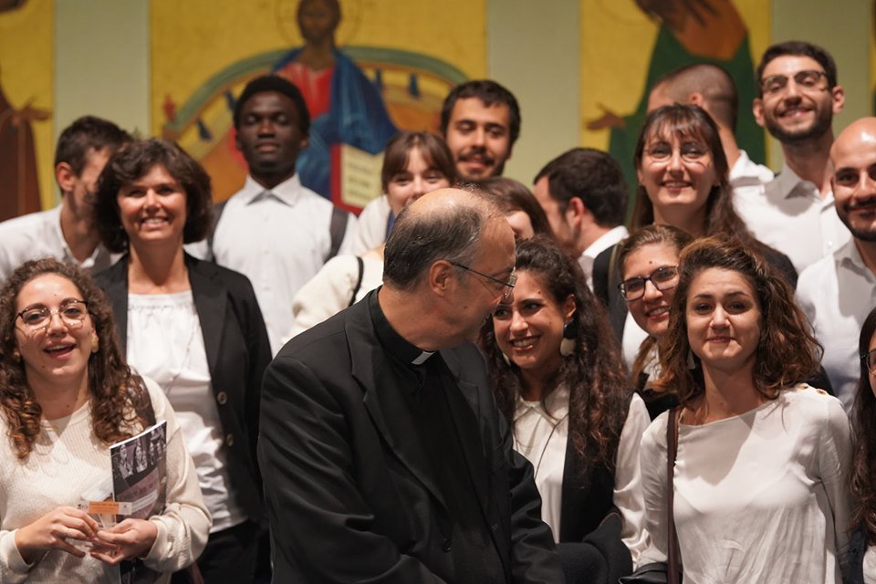 retepiu's tweet photo. Cantate Inni con Arte 2022: i cori finalisti e il voto online - https://t.co/JpxYV85ruM https://t.co/anFnGcANmm