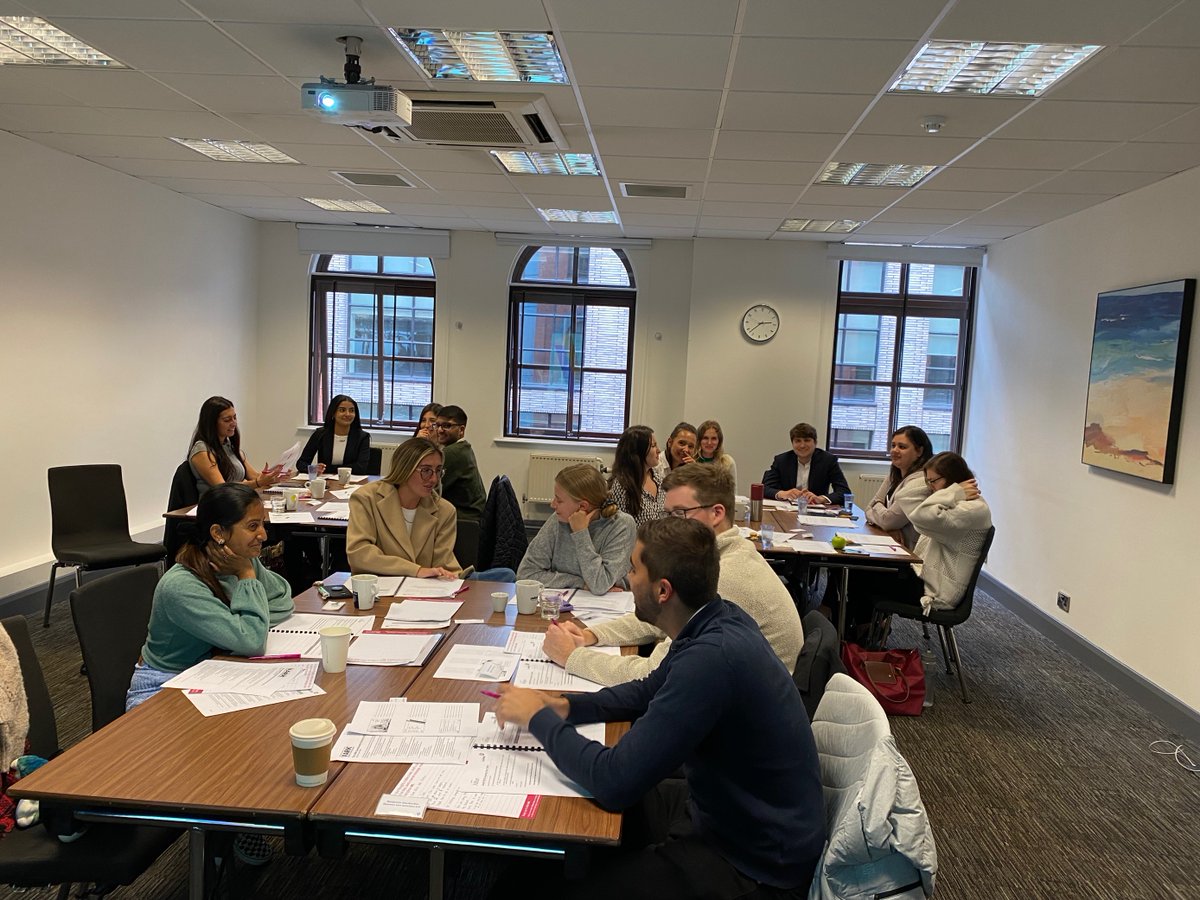 LawNetUK's tweet photo. Closing the week with a few pics from our recent Commercial Awareness for Junior Lawyers event in London. We hope you all enjoyed the day (and the snacks!). #LawNetLearning #LawNetFirms #FurtherTogether https://t.co/BP7roS2Jq2
