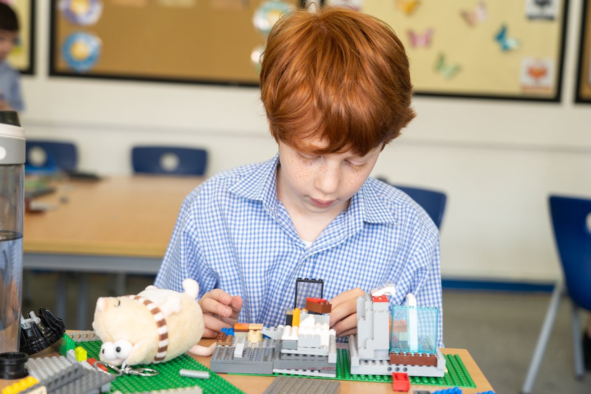 BSAKAbuDhabi's tweet photo. Lego Club is one of our extremely popular Primary co-curricular clubs. It's a perfect space to relax, get building, meet and make Lego friends. Whether working independently or collaboratively we work together and solve problems in our constructions. #BSAKLearning #BSAKClubs https://t.co/nEcdurnSZp