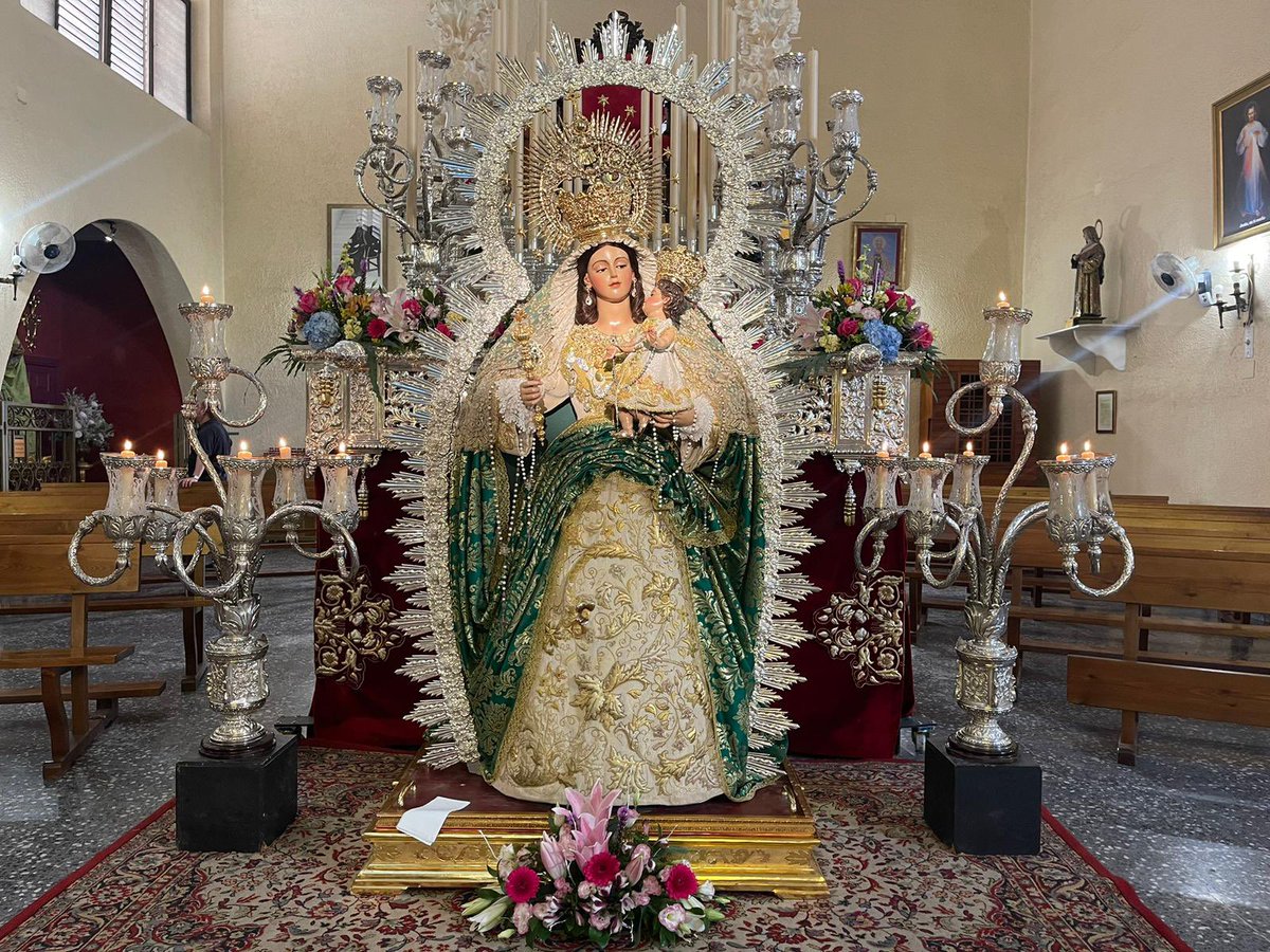 MacarenaAlmeria's tweet photo. ✝️ ROSARIO | 

Otro 7 de octubre a tu lado, Reina del Cielo. 

¡Celebramos la Festividad de Nuestra Señora del Santo Rosario! 

Reina del Santo Rosario, Ruega por nosotros.

#GloriaMacarena #GloriasAlmeria22 https://t.co/YEDNx8L9Yd