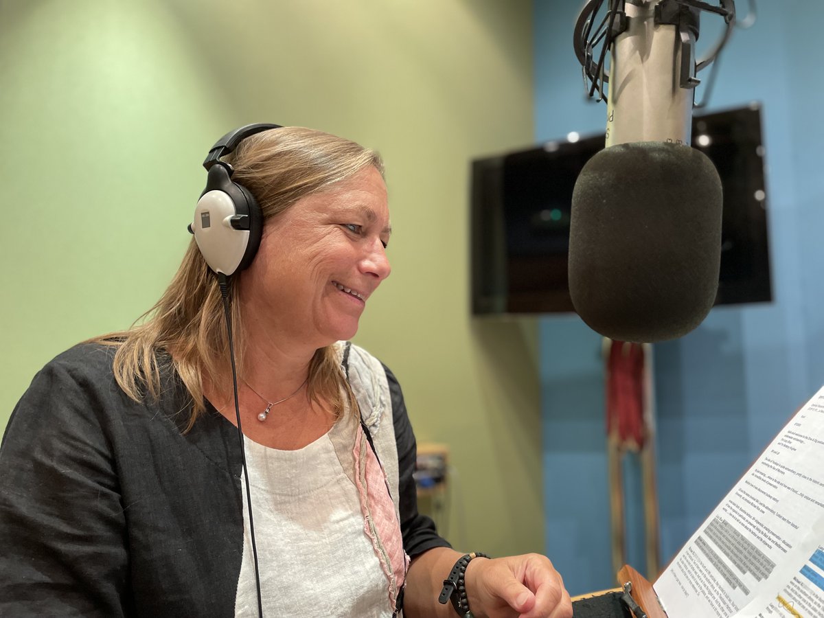 Dr. Lucy Blue tweet media