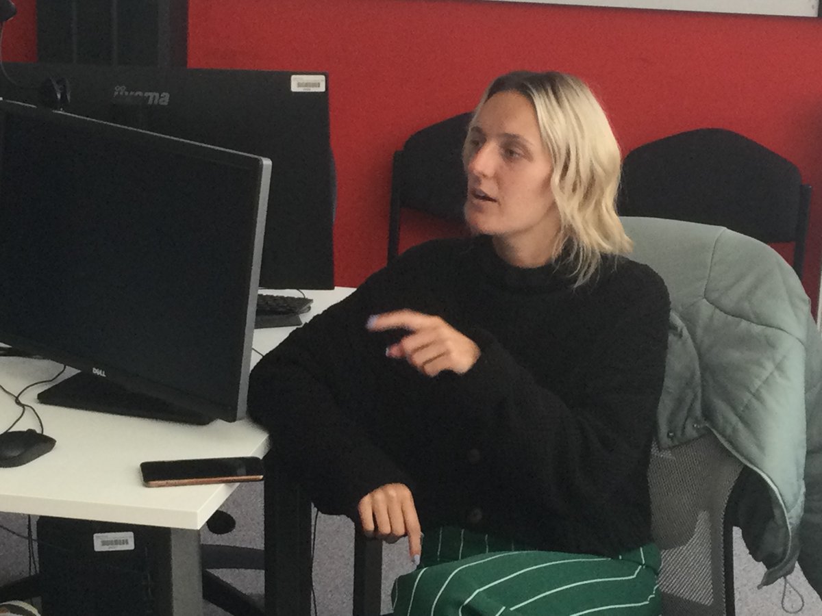 faljournalism's tweet photo. Thanks to two great guests, both alumni, who dropped by to talk to students this week - @taliaheggs of Brentford FC's media team and athletics/snooker/Olympics/Paralympics broadcaster @robwalkertv . So valuable for our students here @FalmouthUni https://t.co/3IXy2bbZjp