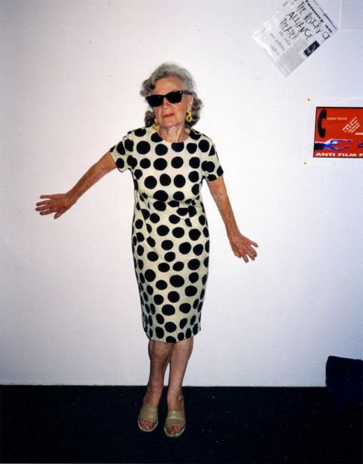 »After I die, I will be making movies in hell.«
(Doris Wishman)

Fr 14.10. um 22:30 Uhr im Cinematograph Innsbruck: TEUFLISCHE BRÜSTE (Deadly Weapons)
by Doris Wishman, US 1974

diametrale.at/festivals/2022…

Foto (c) R. Orcutt

#diametrale #doriswishman #deadlyweapons #chestymorgan