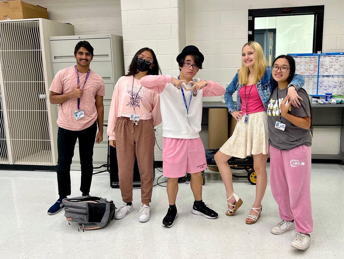Pink out in orchestra 💖