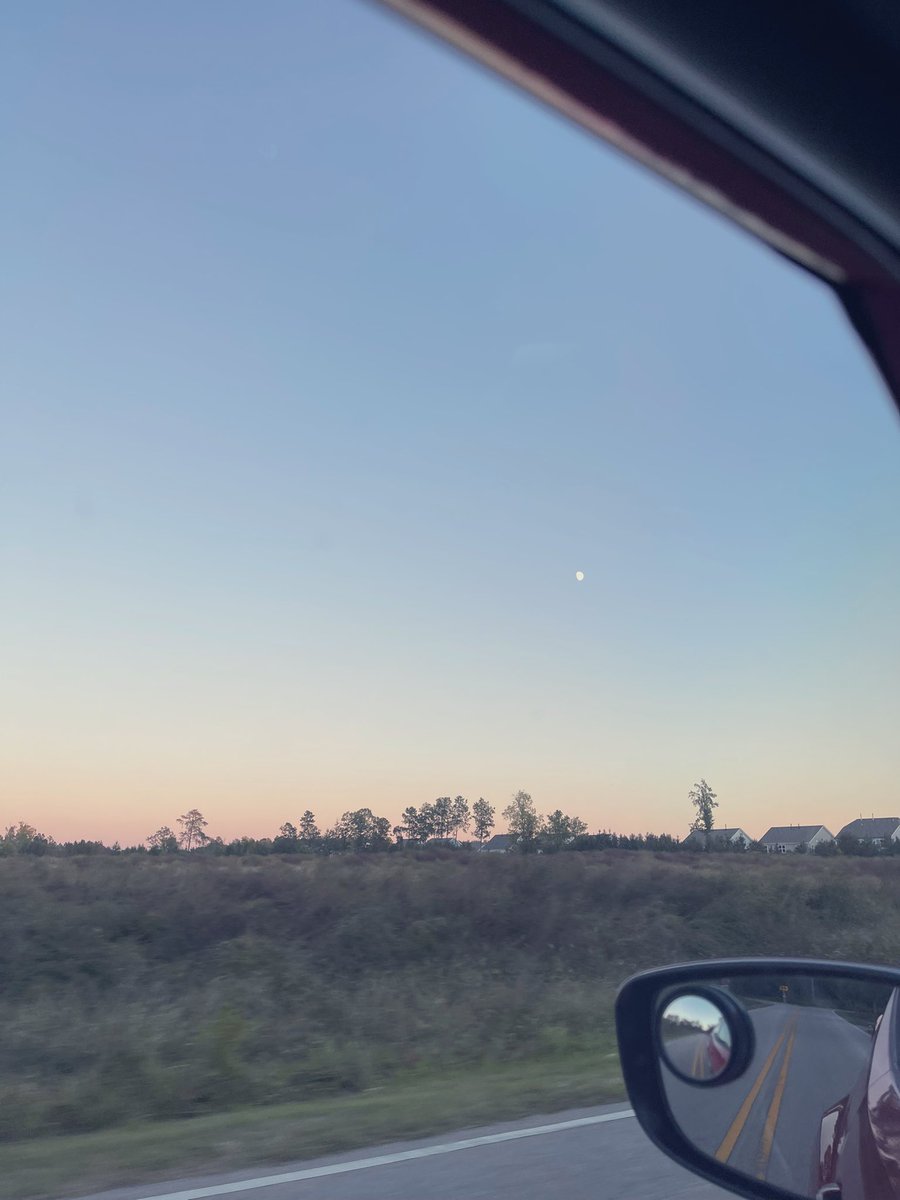 afulgencio702's tweet photo. no doubt // lo pleno que se siente verte así🌙 https://t.co/zdQHMF1ykH
