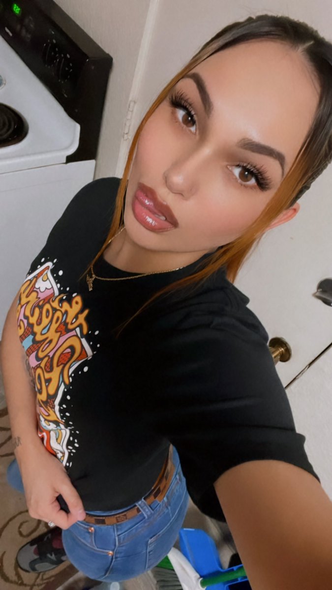 DTrist_'s tweet photo. Still doing sexy af. 🌞 https://t.co/3KbAxbiJfk