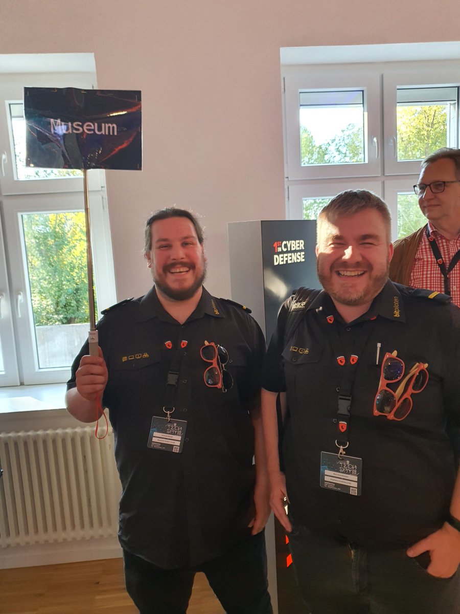 Danke #Daniel Wagener, dass Du drangeblieben bist und mich eingeladen hast. Ich hätte echt was verpasst.

Was ein toller Tag, die Vorträge waren durchgehend spannend mit wichtigen Updates, neue Produkte für unsere Kunden und Konzepte für unseren Kampf

blog.bitpiloten.de/?p=7731