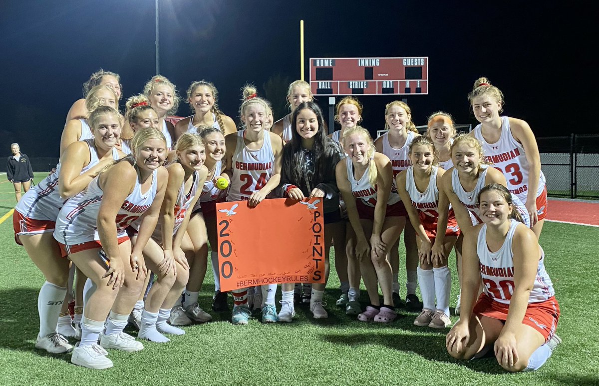 200+ for <a href="/MelanieBeall/">Mel</a> 🤩‼️