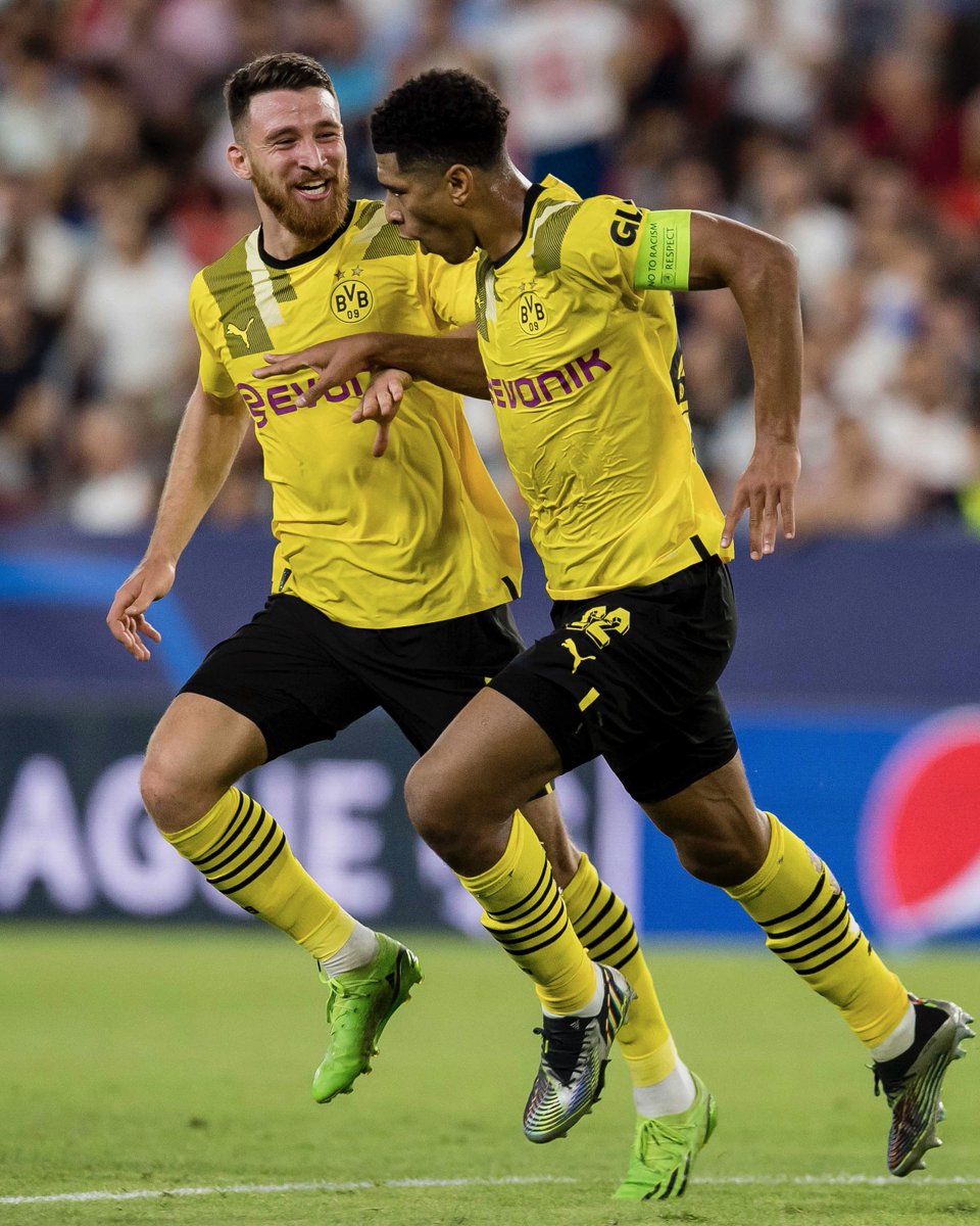 thebvbpod's tweet photo. New Episode‼️
Tough loss, big win, and we're here to talk about it 🎙️
📉 #KOEBVB
📈 #SEVBVB #UCL
⚡️ Starting Striker
🦸♂️ Captain Jude
🔮 #BVBFCB #Derklassiker Preview
LISTEN 🔊 https://t.co/DKfIU1QY8Y
#theBVBpod | #BVB https://t.co/IO02DlA08V