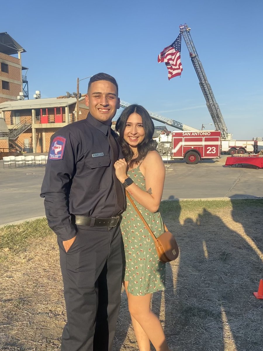 damarysss_'s tweet image. Words can’t explain how proud I am of you, I love you so much, Im so excited to be entering this next chapter with you. Congrats my love! 💗💗💗 @nniicckk13_