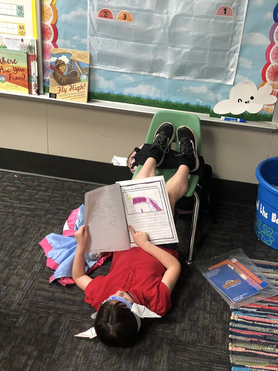Lauren12904352's tweet photo. Our students are “batty” about reading! An engaged reader is a learning reader. @A_Brotherton @CharCarlberg #RapidesReads https://t.co/pNL3QCSs6v