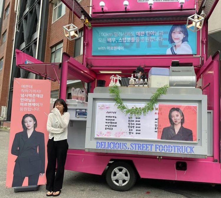 kmicnah's tweet photo. marhen.j is a never-ending source of pleasant surprises. They dispatched this mouthwatering food truck to the location of my drama. https://t.co/nxNcyyy6og