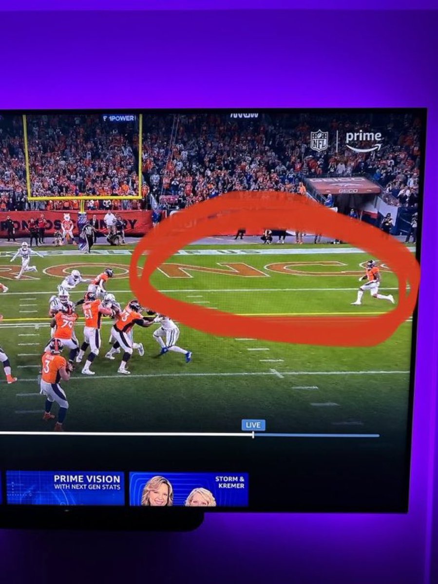 csimmons30's tweet photo. Russell Wilson, Lord have mercy! https://t.co/azh1D9125b