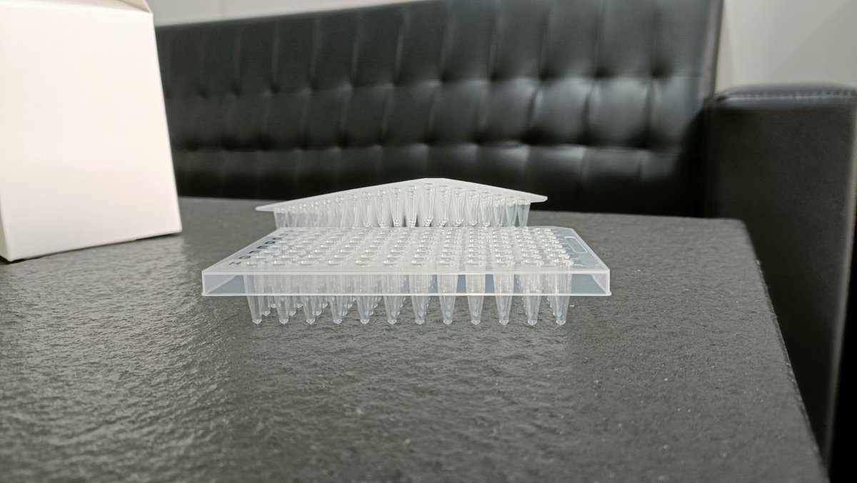LabConsumables's tweet image. PCR plate