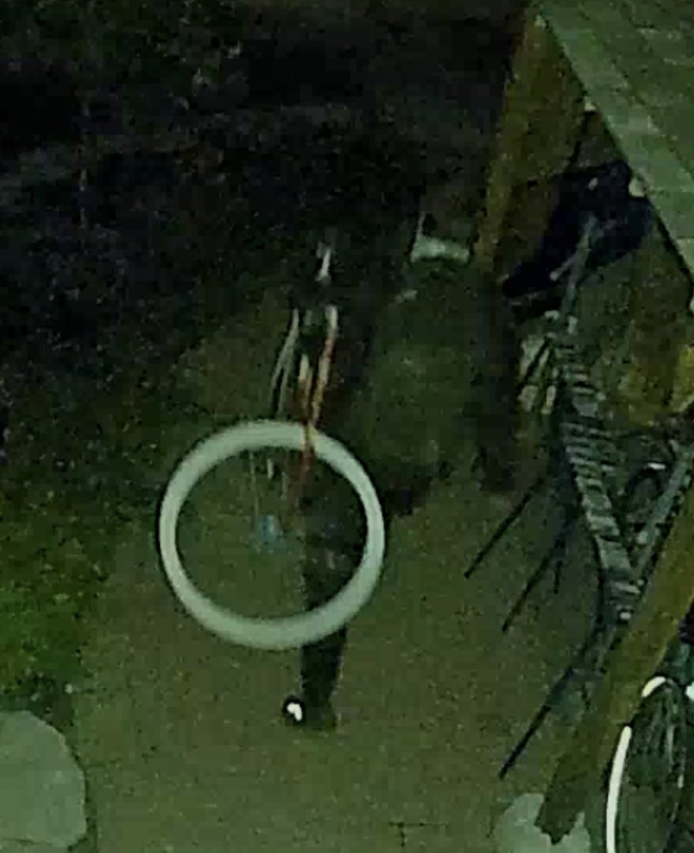 JonWardo's tweet photo. This thief broke into my backyard and stole my bike tonight. It’s not worth any money, but I built it by hand 10 years ago from recycled parts and it means a lot to me. 

#ottbike if anyone sees it or has any suggestions on where to look, please reach out! https://t.co/zTzPgdlVVe