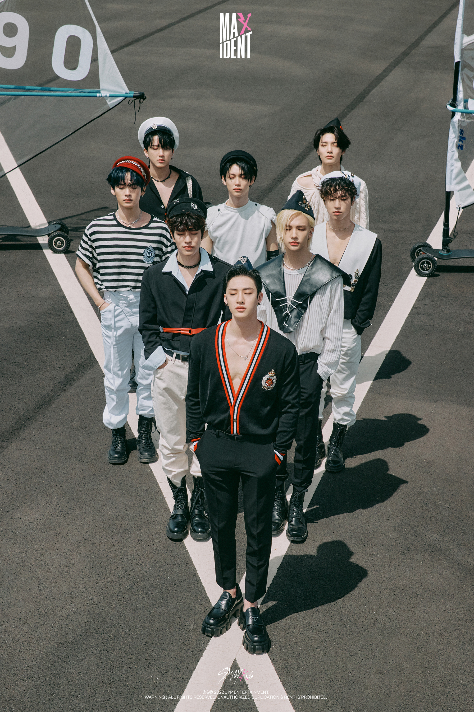 Stray Kids Japan Official on X: Stray Kids Japan Official on X: