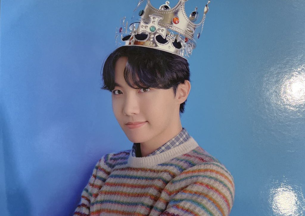 thehobiprint's tweet photo. King Jung Hoseok 👑 https://t.co/H4DIzDn4gv