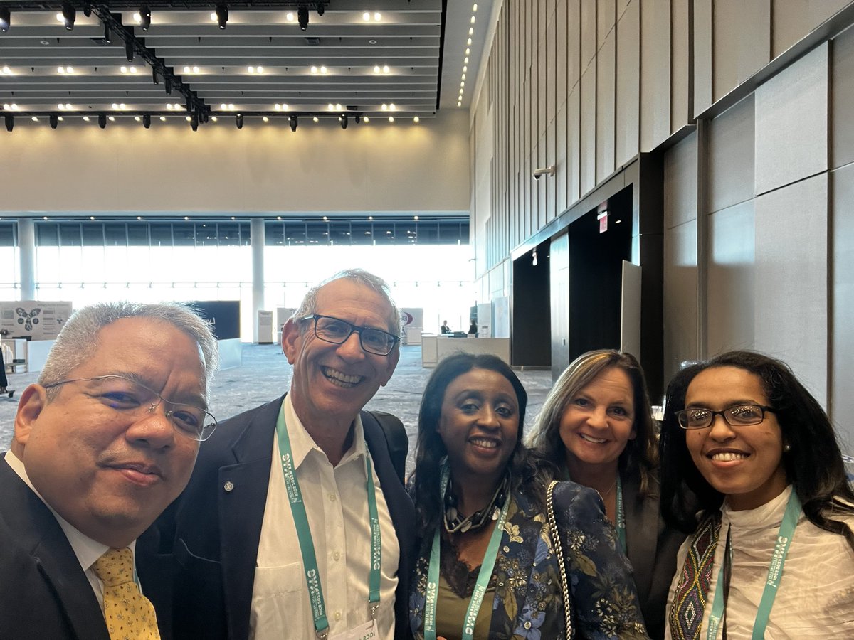 drjoeng's tweet photo. A huge thank u shout out to Dr Al Covens for leading the Exam Committee of @IGCSociety Training and Mentorship! Our graduates value their training all the more because of what you and other #volunteers do! #JoinIGCS #IGCS2023 #IGCSSeoul https://t.co/ZIDt1dmlhd